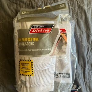 16 pairs of men’s over the calf tube socks